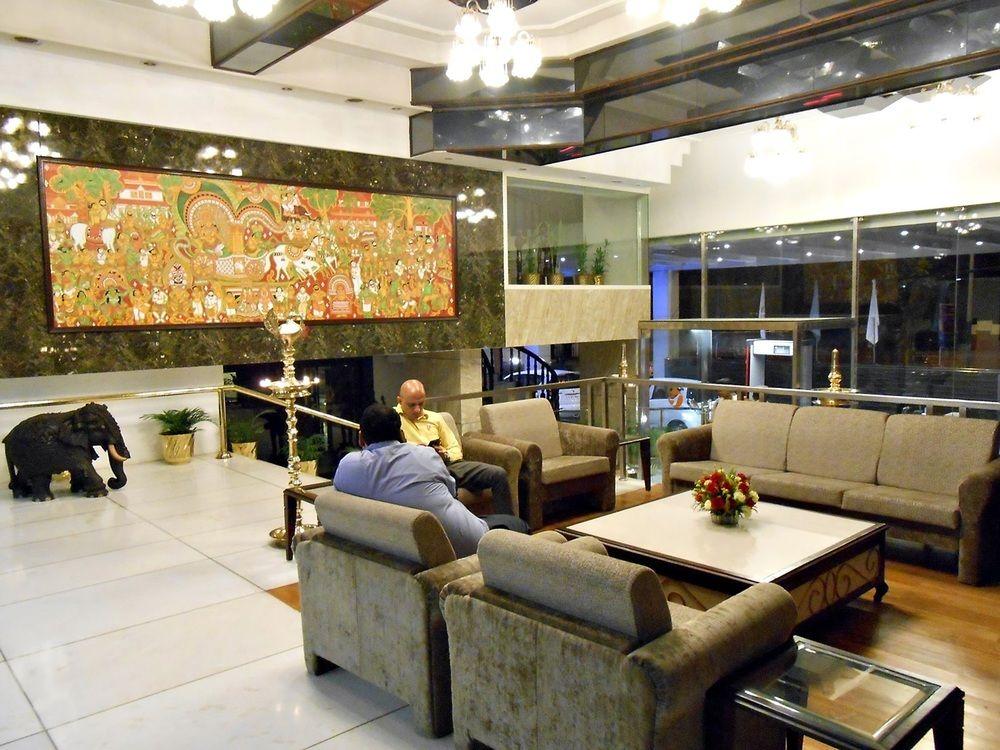 The South Park Hotel Thiruvananthapuram Exteriér fotografie
