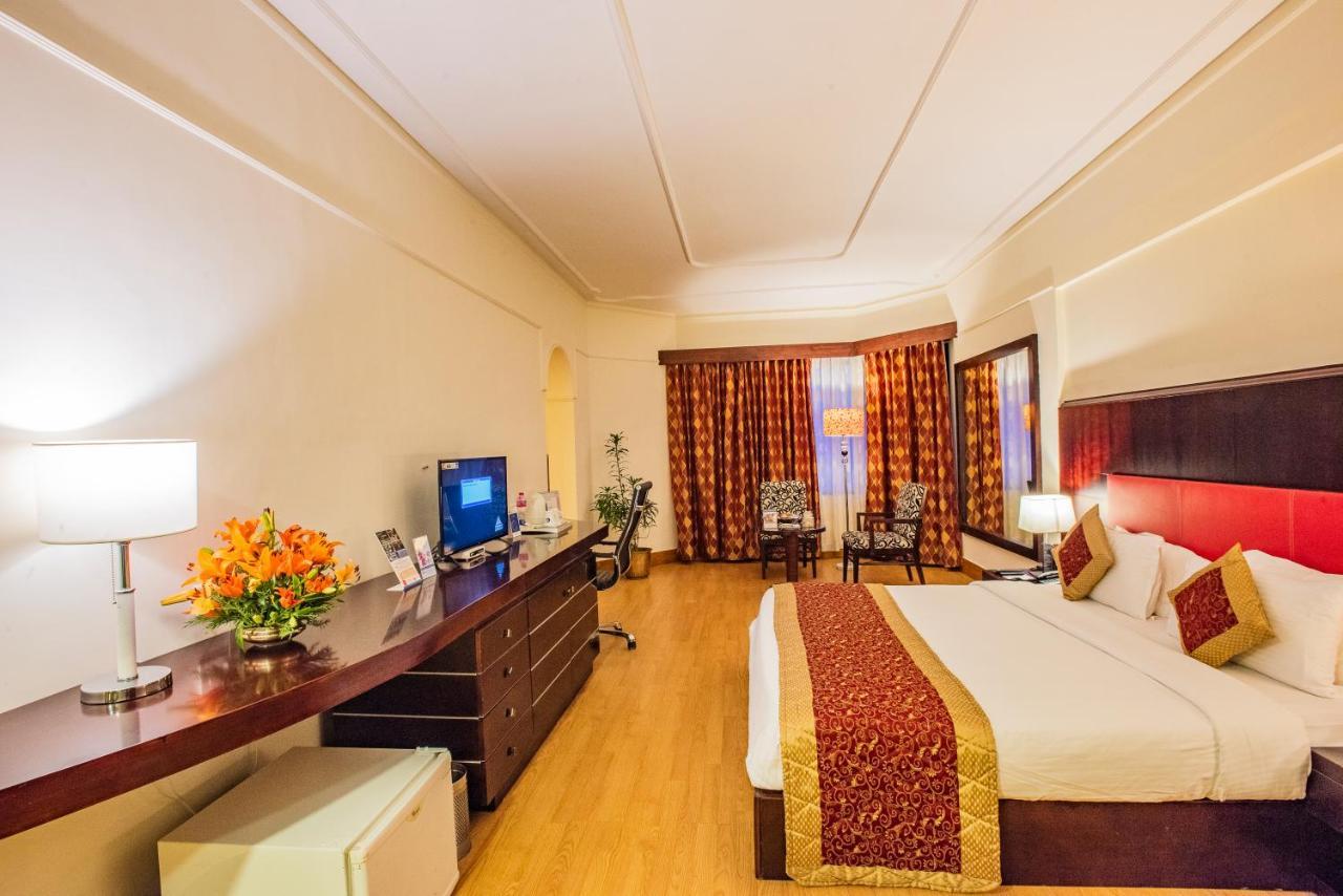 The South Park Hotel Thiruvananthapuram Exteriér fotografie